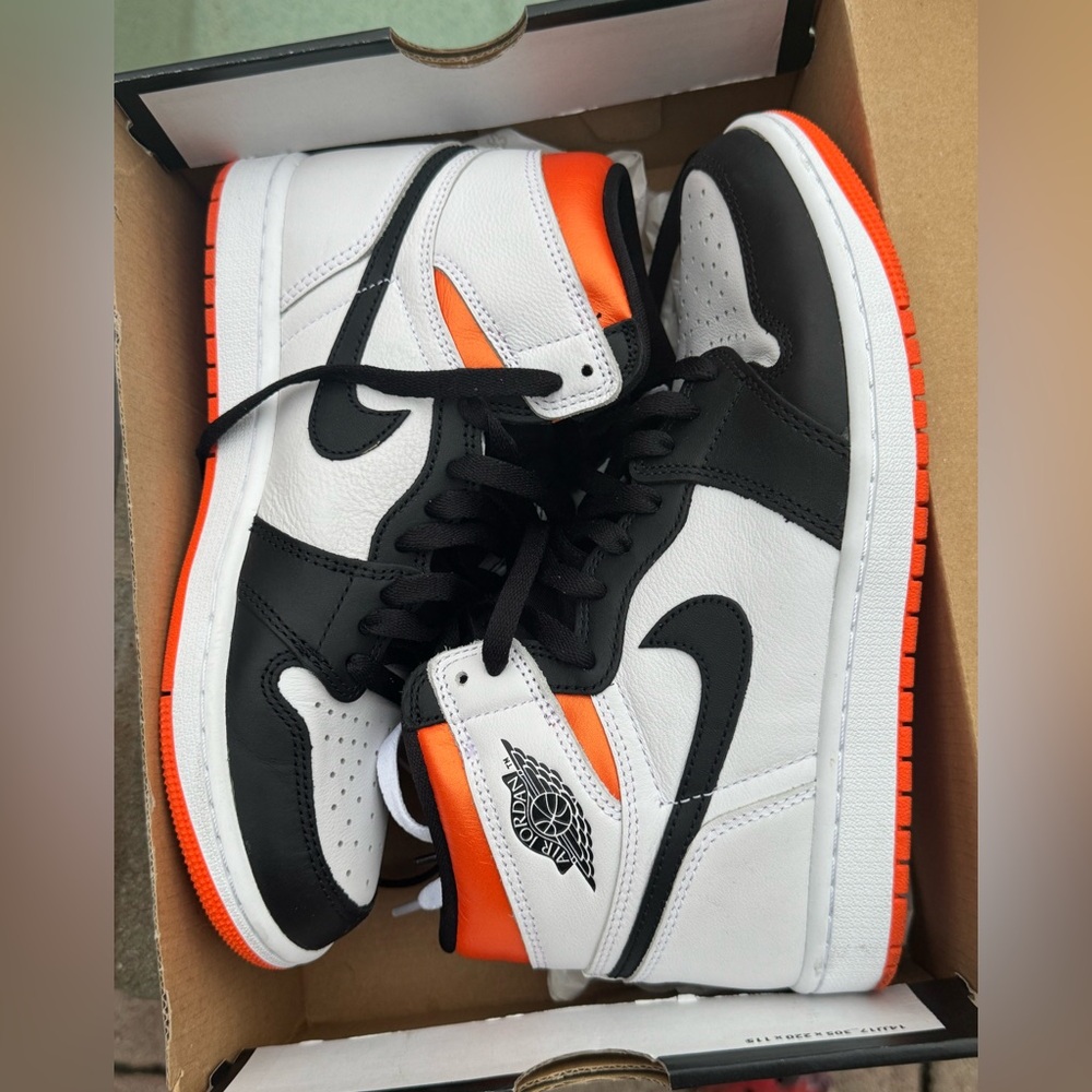 jordan mid
